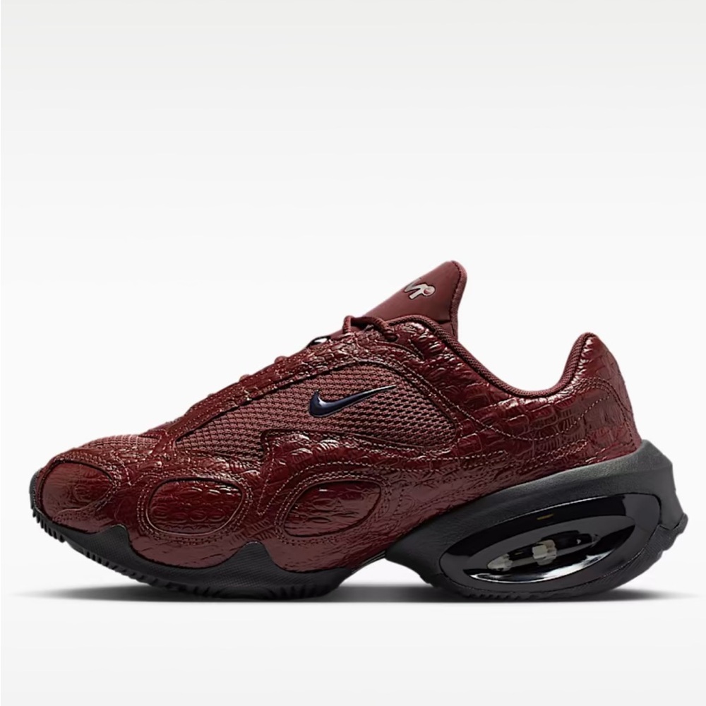 Nike Low-Top Maroon Athletic Sneakers - Picture 16 of 16